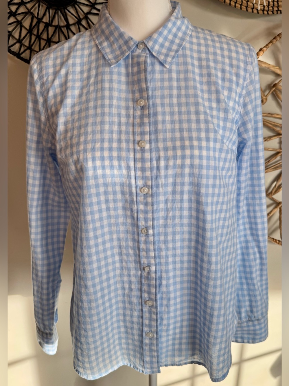 Crown & Ivy Light Blue and White Gingham Button-Down Shirt Size M